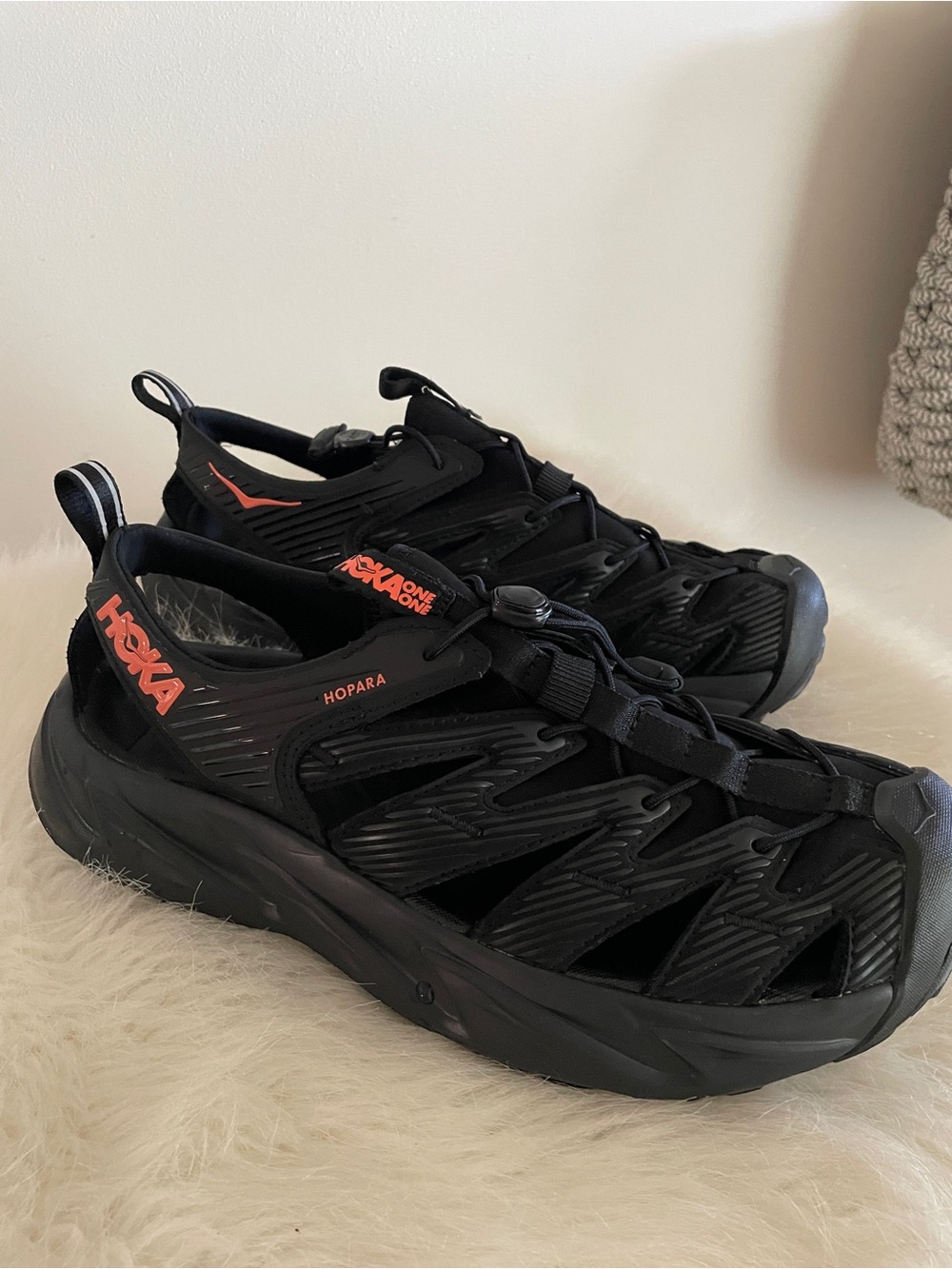 Hoka Hopara Black & Coral fusion women’s water shoes size 9.5